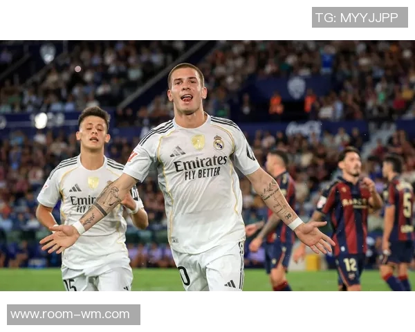 弗里克谈国王杯门将选择强调胜利对皇马的压力与球队无关 弗里克谈国王杯门将选择强调胜利对皇马的压力与球队无关