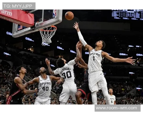 文班谈马刺不交易决策:信任队友与管理层的支持让我们倍感欣慰 文班谈马刺不交易决策:信任队友与管理层的支持让我们倍感欣慰