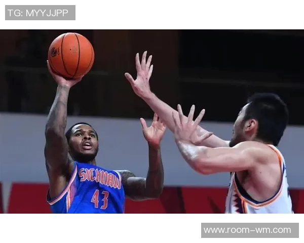 辽篮大家庭迎来新成员马库斯乔治亨特正式加盟球队喜讯分享